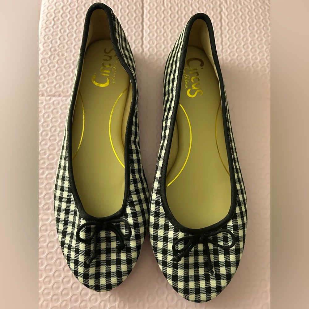 NWOT NIP Sam Edelman Circus sz 9 Gingham Black & White check flats Fabric & Bow